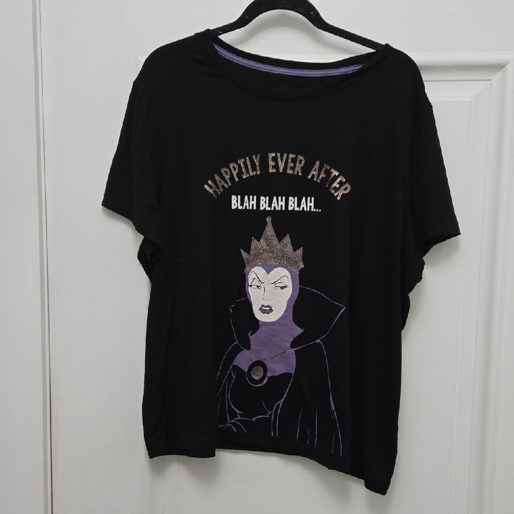 Black Graphic T-Shirt with Evil Queen Design